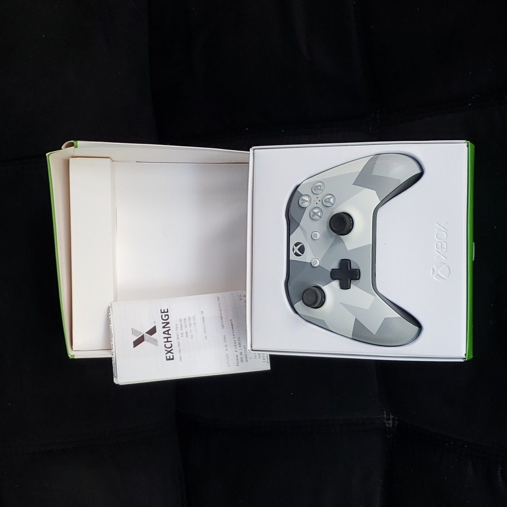 Xbox controller - Picture 2 of 6